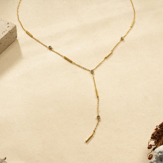 Collier en Y Chaîne Dorée Avec Strass et Barre