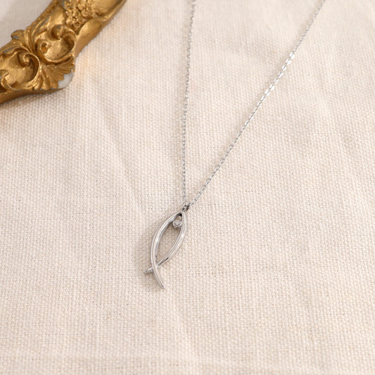 Collier chaîne argentée pendentif poisson