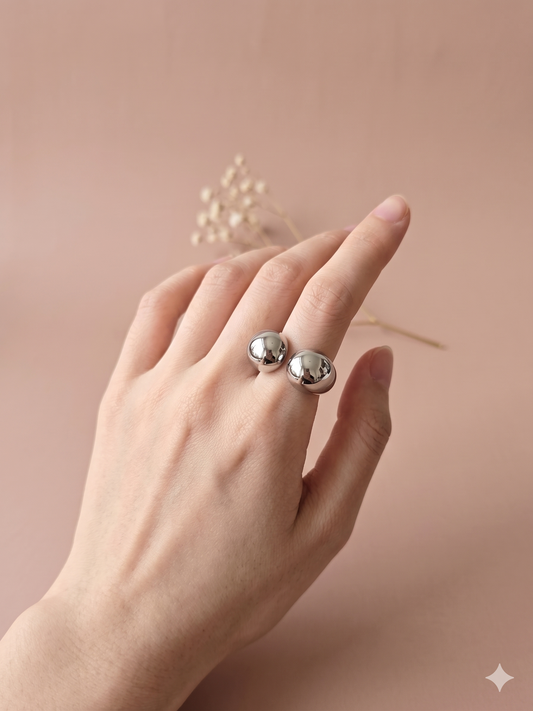 Bague ouverture sur le devant avec formes arrondi effet miroir