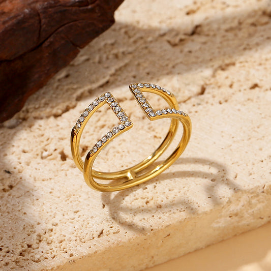 Bague ouverte à l’avant avec strass incrustés effet double bague