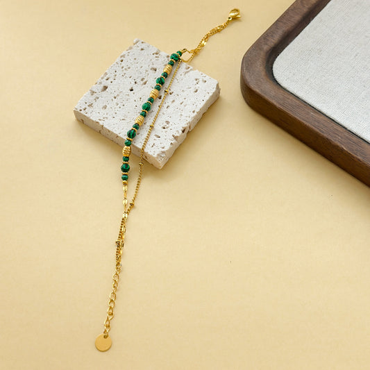 Bracelet double chaîne pierres malachite synthétiques et dorées texturés