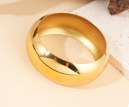 Bracelet manchette jonc rigide doré lisse fermé 3cm