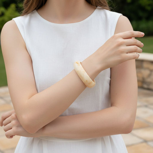 Bracelet jonc résine beige rond