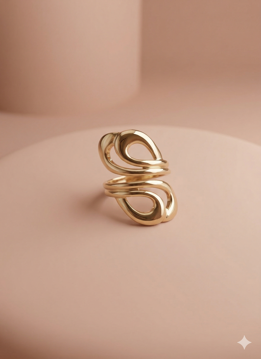 Bague sculptée effet ruban