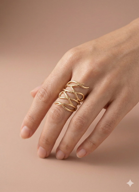 Bague ajustable ajourée entrelacée