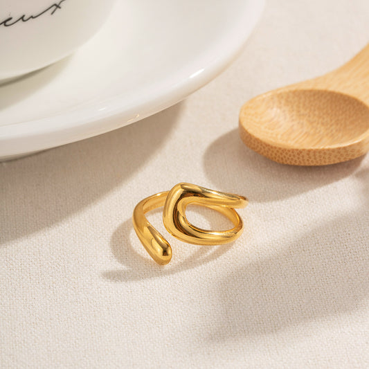 Bague ouverte à l'avant ajouré ovale sculpturale