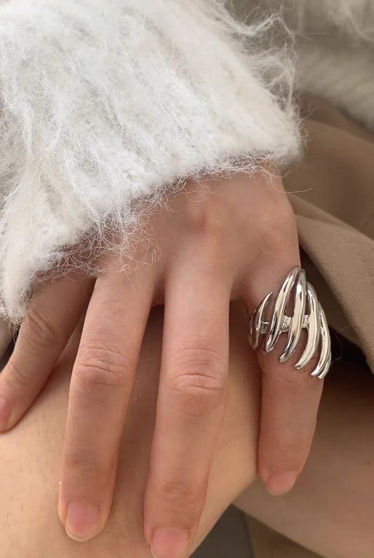 Bague ajustable argentée épaisse multi-branches sculpturales