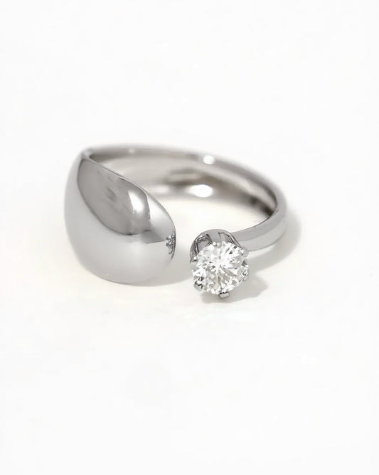 Bague argentée ajustable ouverture avant strass et bombé lisse