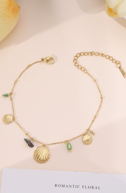 Bracelet chaîne fine cristaux verts et coquillages