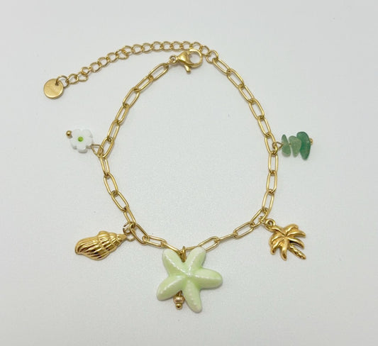 Bracelet chaîne dorée breloques de la mer couleur vert