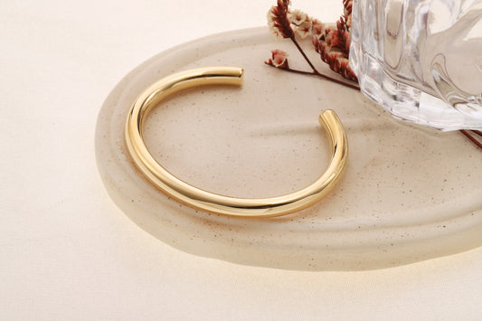 Bracelet jonc semi épaisse classique