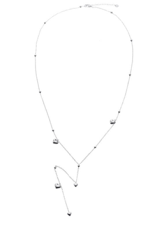 Collier sautoir argenté en Y chaîne fine ornée de cœurs bombés et de perles argentées effet miroir