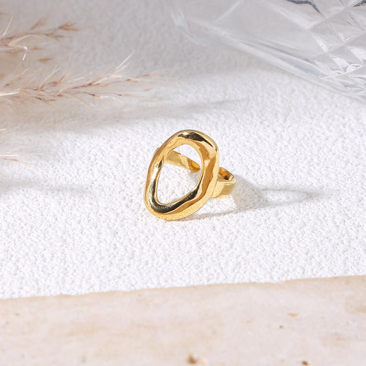 Bague motif arrondi cercle fondu finition effet miroir