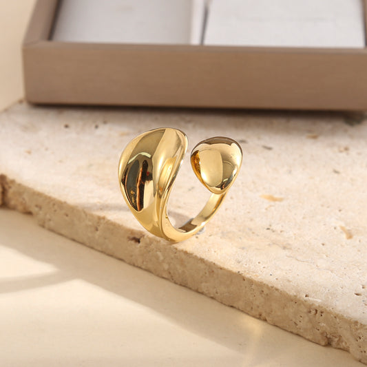 Bague dorée calin épais par devant