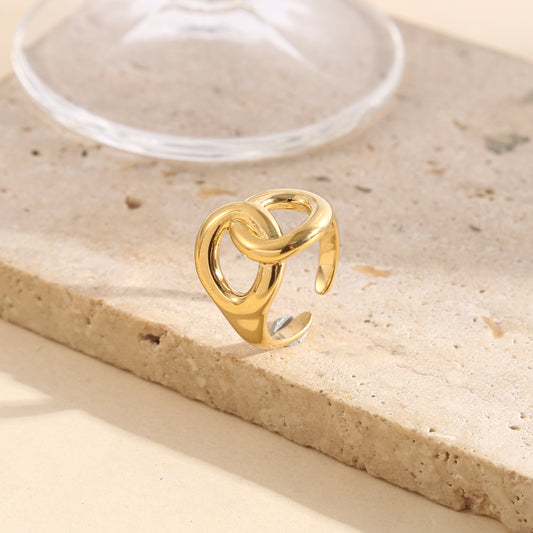 Bague dorée ovales lisses entrelacés