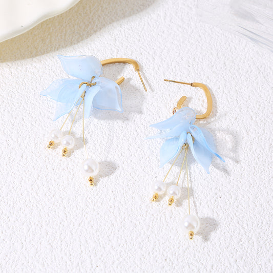Boucles d'oreilles pendantes fleuris avec bleu et perles