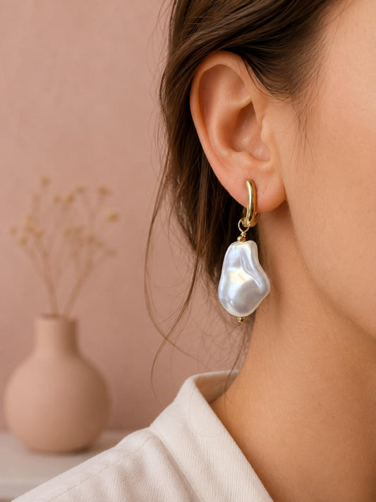 Boucles d'oreilles créoles pendentif perle blanche