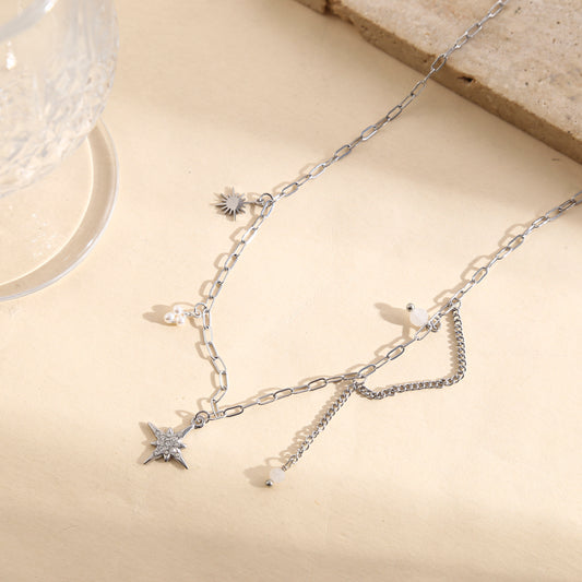Collier argenté maillons pendentif étoile strassée, petites perles et chaîne pendante