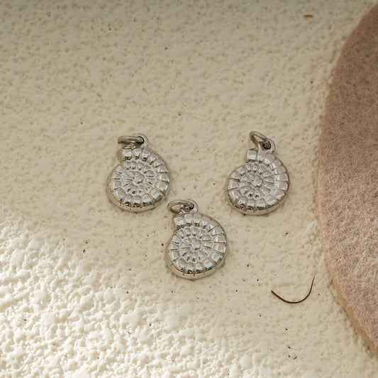 Lot de 3 Pendentifs Ammonites Argentées
