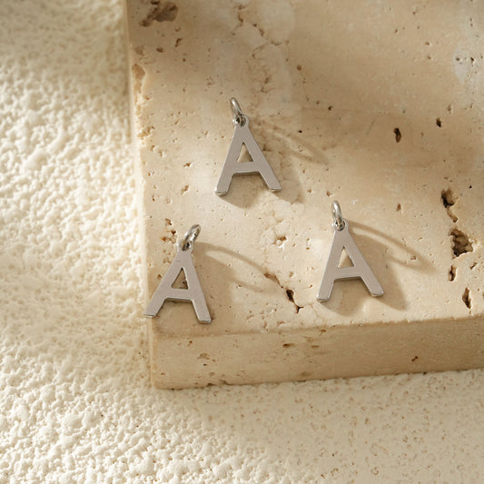 Lot de 3 Pendentifs Argentés Lettre Alphabet Au Choix