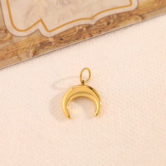 Lot de 3 pendentifs dorées lune courbée