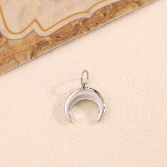 Lot de 3 pendentifs argentés lune courbée