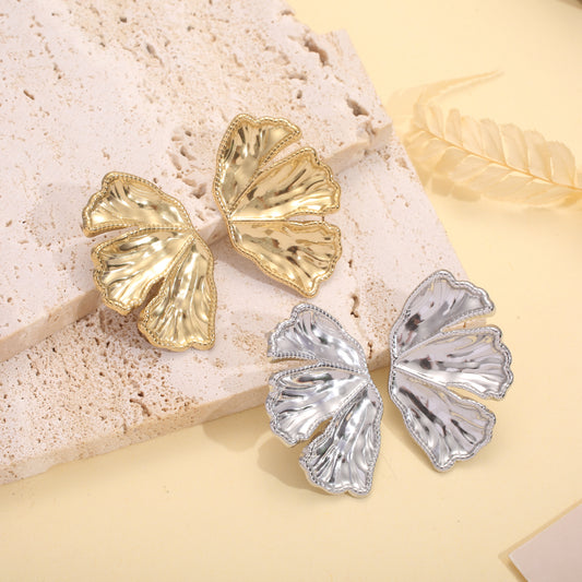 Boucles d'oreilles demi feuille martelées