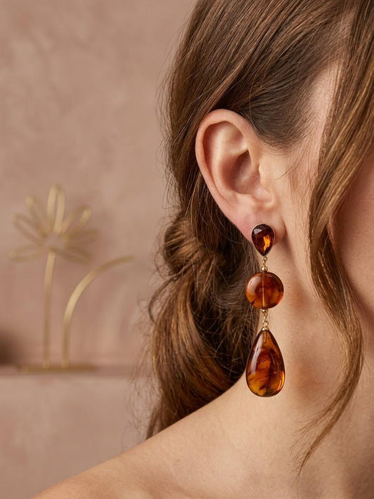Boucles pendantes trois étages résine et cristaux de verres