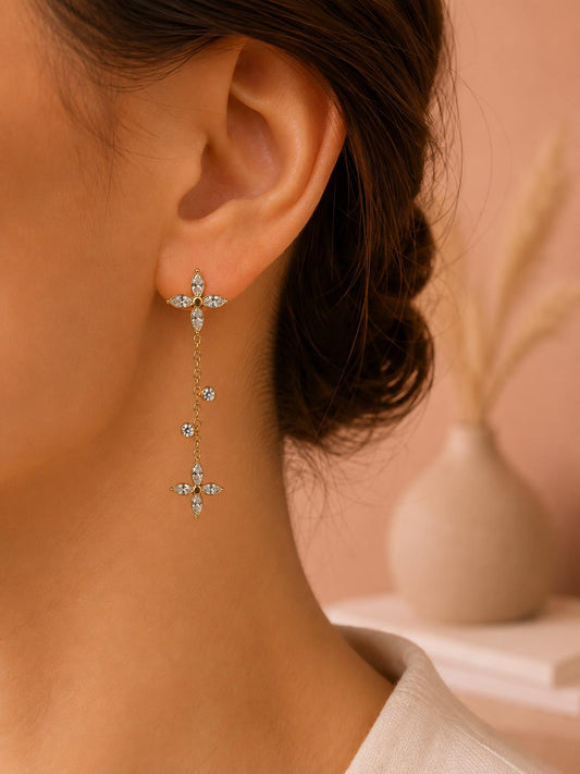 Boucles d'oreilles pendantes fleurs serties