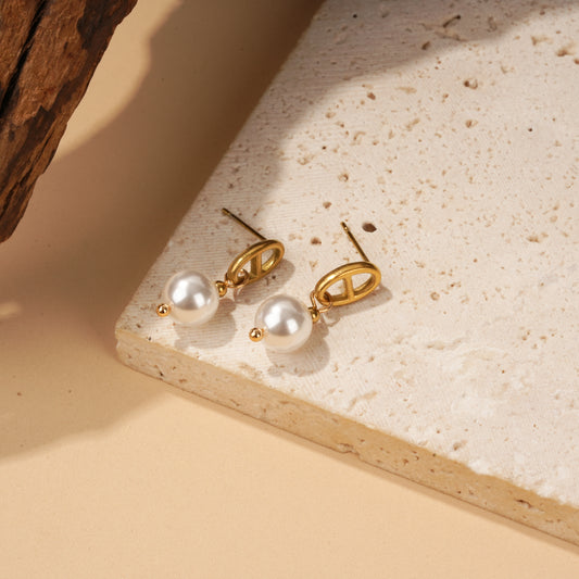 Boucles d'oreilles dorées maille marine et perle pendante