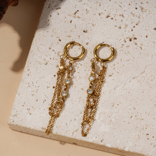 Boucles d'oreilles créoles dorées pendantes multichaînes à strass