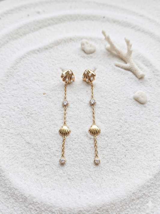 Boubles d'oreilles pendantes coquillages et strass