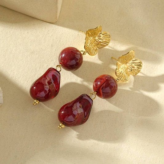 Boucles pendantes fleur et perles en résine