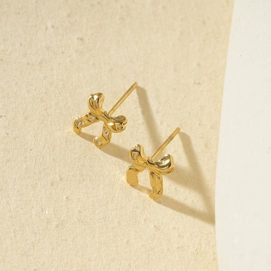 Boucles d'oreilles puces dorées nœud minimaliste