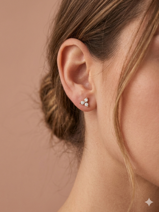 Puces d'oreilles trois mini strass