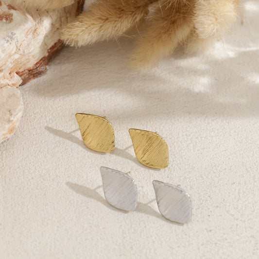 Puces d'oreilles feuille texturée