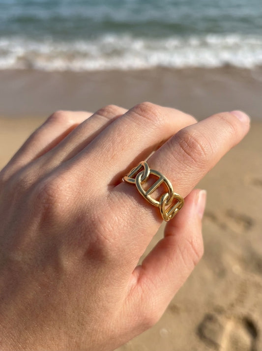 Bague ajustable à larges maillons entrelacés
