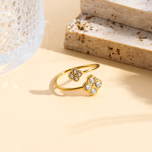 Bague ajustable double fleurs trèfle strassées