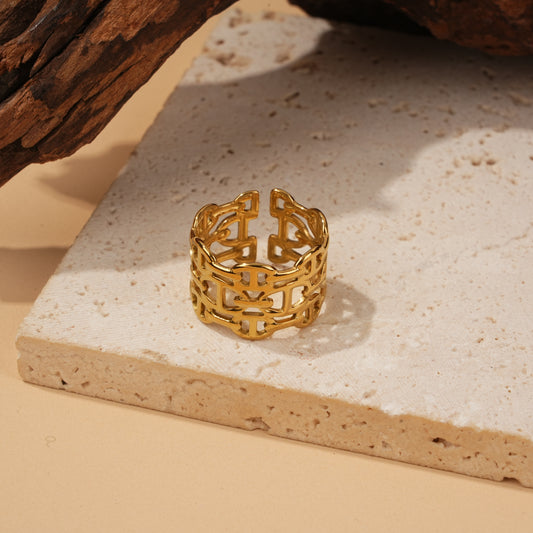 Bague large dorée ajustable triple ligne maille marine