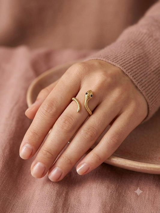 Bague ajustable serpent œil noir