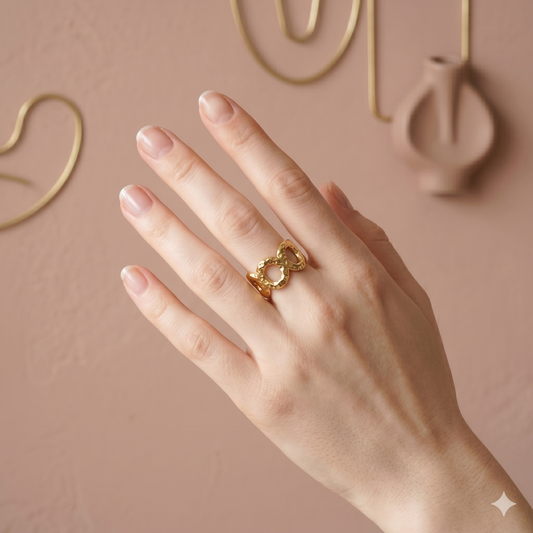 Bague martelée anneau ajouré