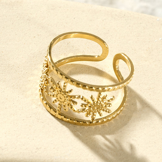 Bague dorée ajustable triple soleils graphiques