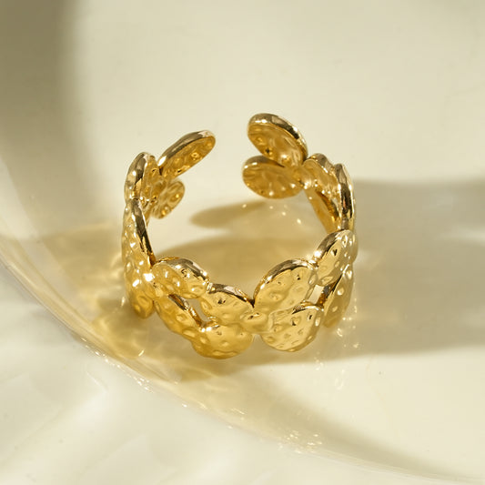 Bague ajustable dorée fleures martelées