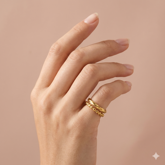 Bague d'orteil ou petite taille dorée ouverte rangée de billes brillantes
