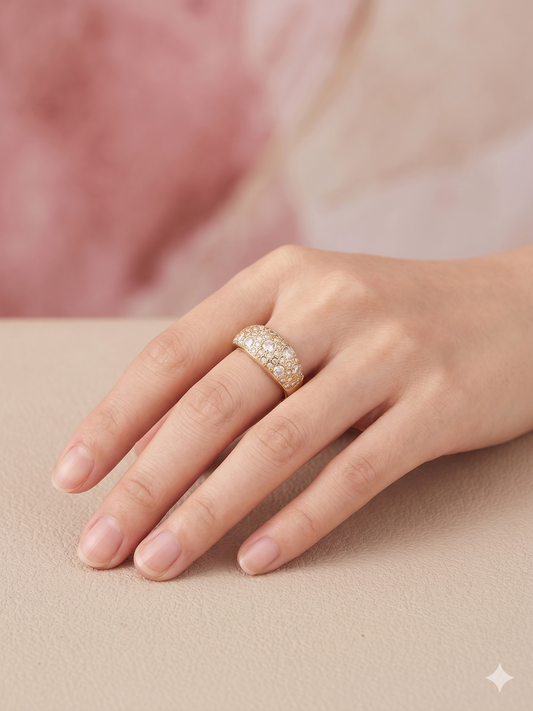Bague ouverte pavée de strass esprit galaxie