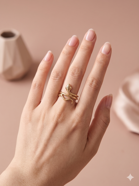 Bague ajustable serpent martelé