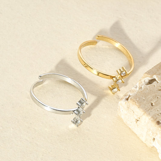 Bague ajustable trio de strass