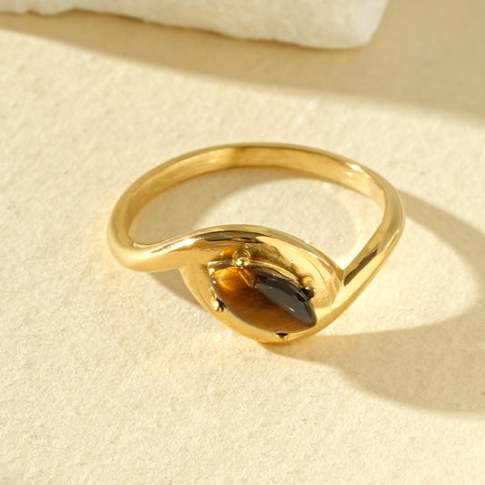 Bague pierre œil de tigre torsadée doré