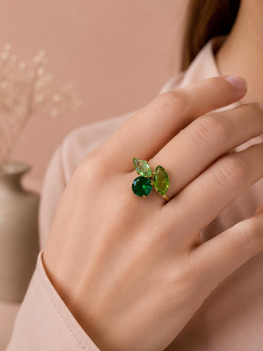 Bague fine ajustable sertis de zirconiums couleurs différentes
