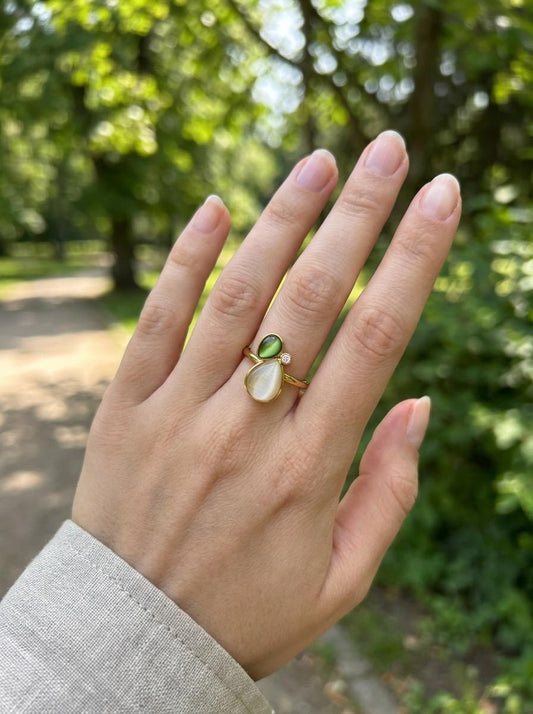 Bague ajustable goutte œil de chat beige et verte